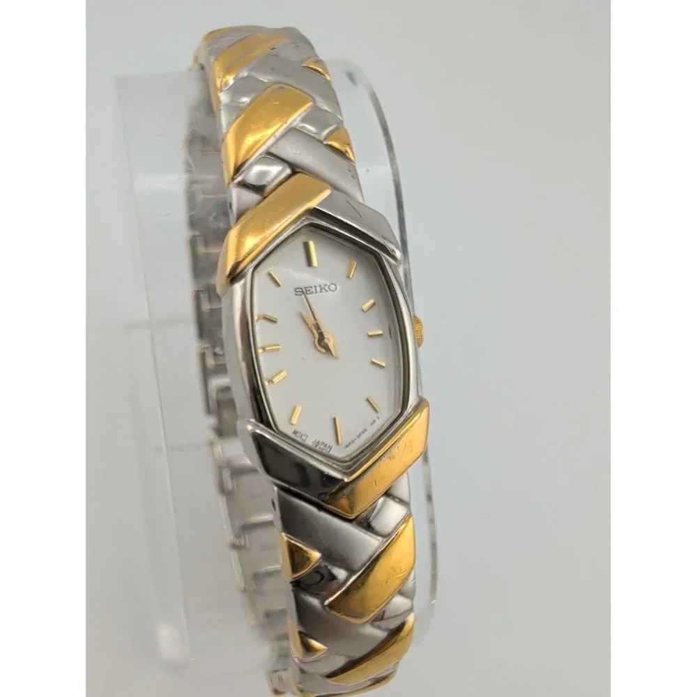 Vintage Seiko Watch Women 16mm White Dial Two Tone Oval 1N00-6R90 New Battery